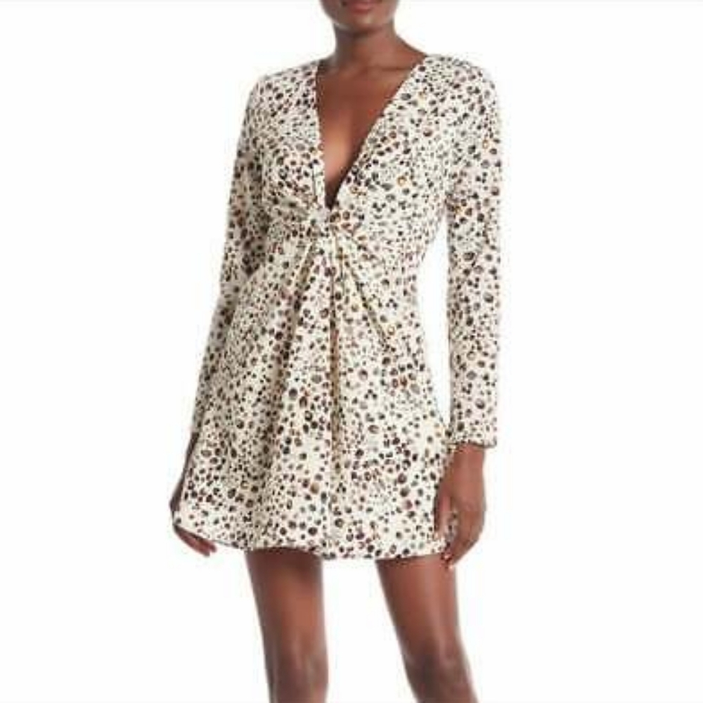 🎉HP!🎉J.O.A. Plunge Twist Knot Front Long Sleeve Animal Print Spotted Dress Si…